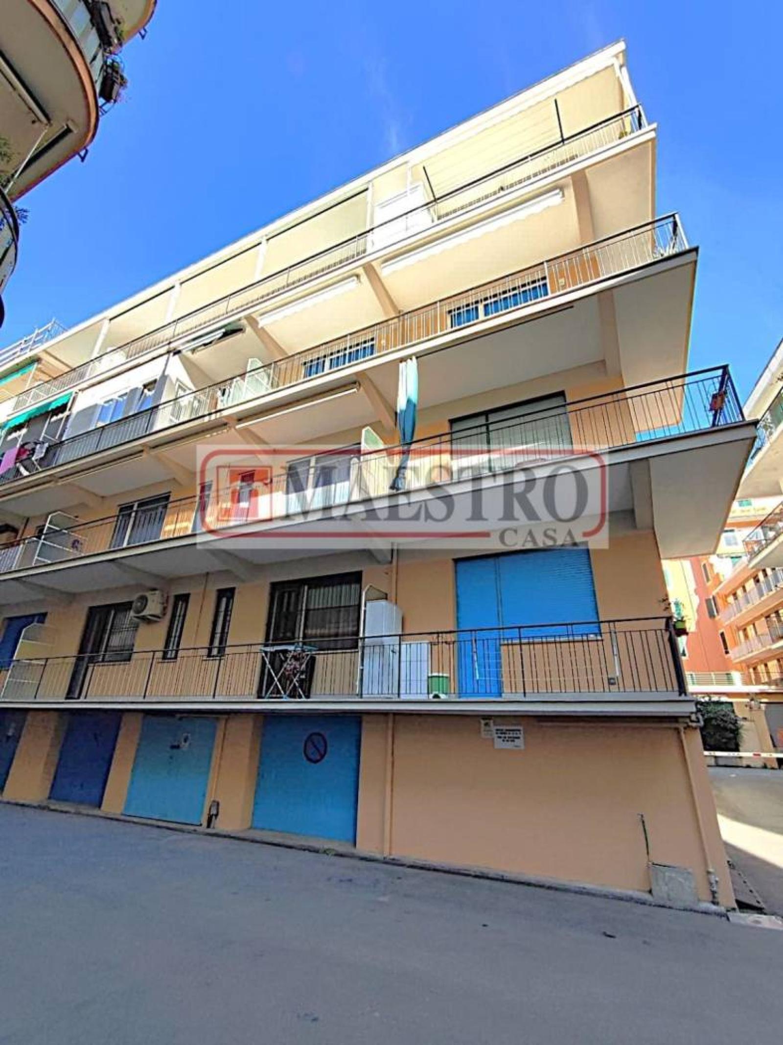 Appartamento in vendita a Rapallo zona Porto (Genova)  - rif. 20D110