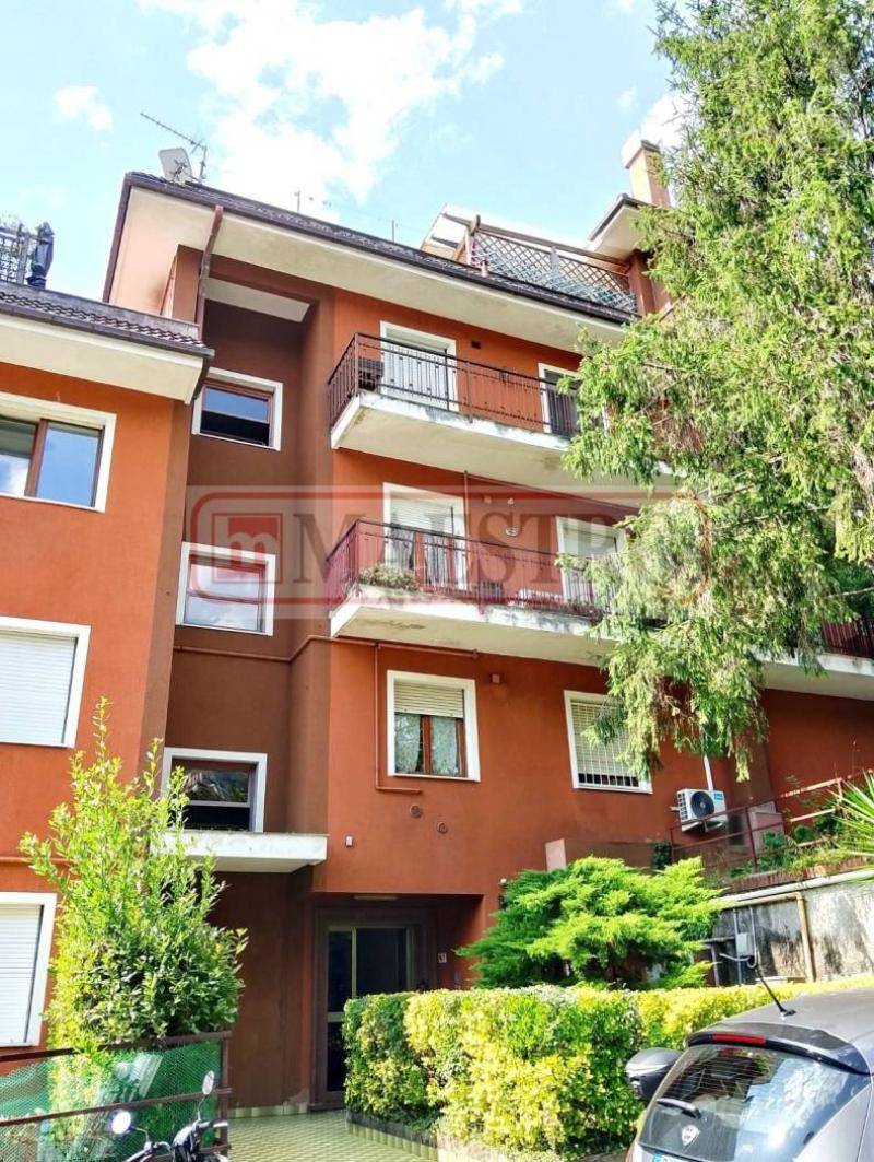 Appartamento in vendita a Rapallo zona Golf - castellino (Genova)  - rif. 1-111